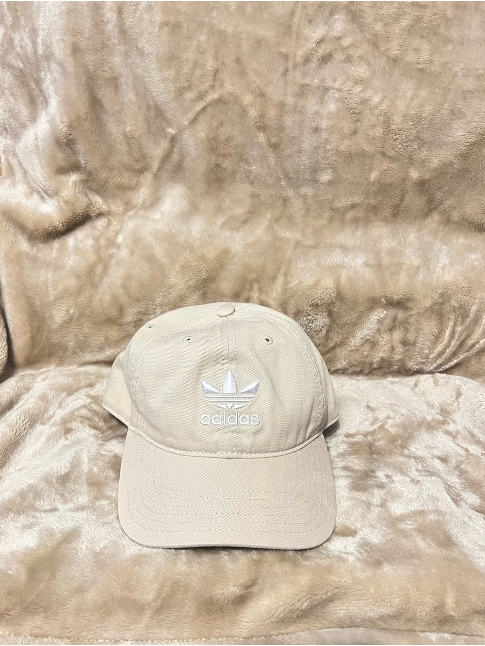 adidas Trefoil Baseball Cap in Light Beige